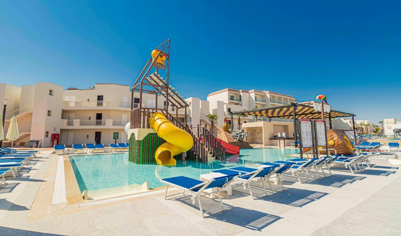 Amarina Abu Soma Resort & Aquapark フルガダ エクステリア 写真