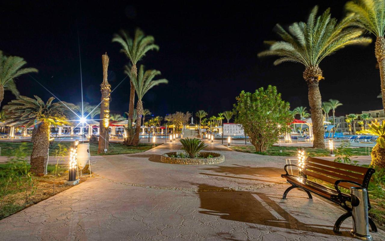 Amarina Abu Soma Resort & Aquapark フルガダ エクステリア 写真