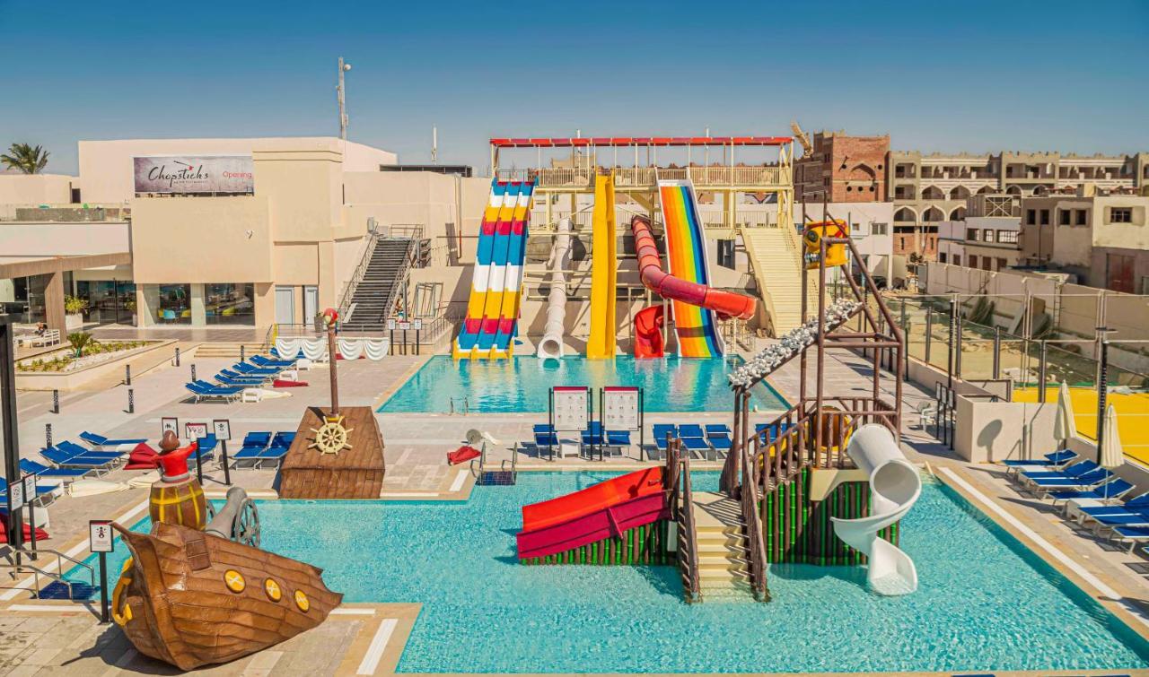 Amarina Abu Soma Resort & Aquapark フルガダ エクステリア 写真