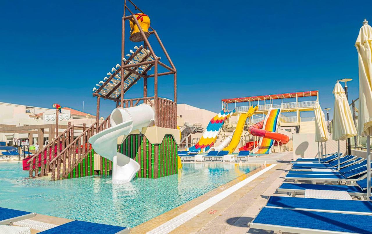 Amarina Abu Soma Resort & Aquapark フルガダ エクステリア 写真